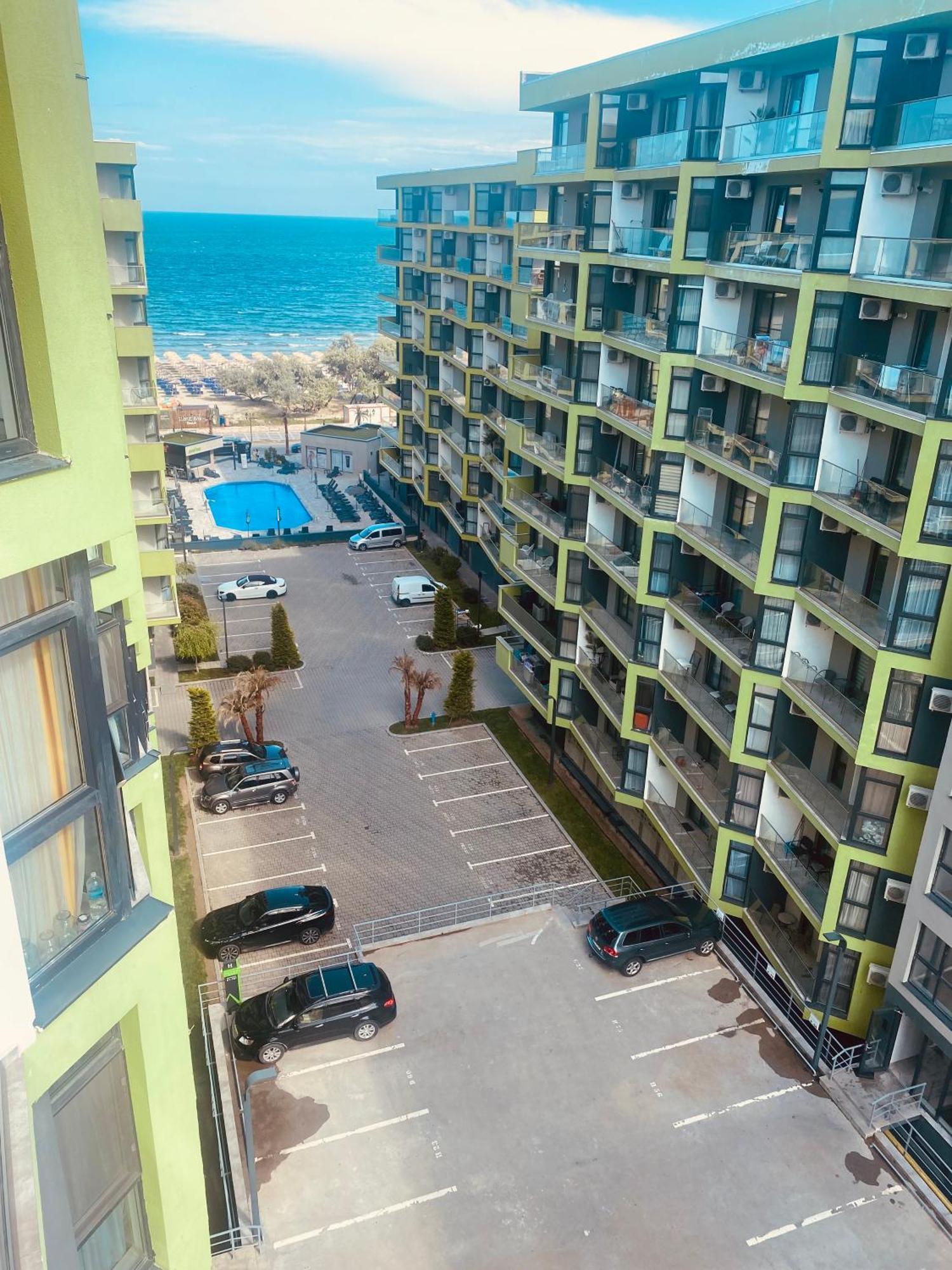 Luxury Kln By Alezzi Mamaia Nord Apartman Năvodari Kültér fotó