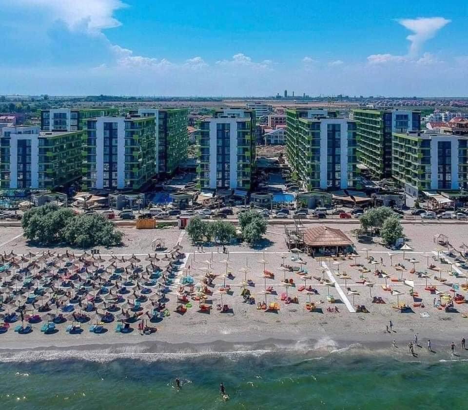 Luxury Kln By Alezzi Mamaia Nord Apartman Năvodari Kültér fotó