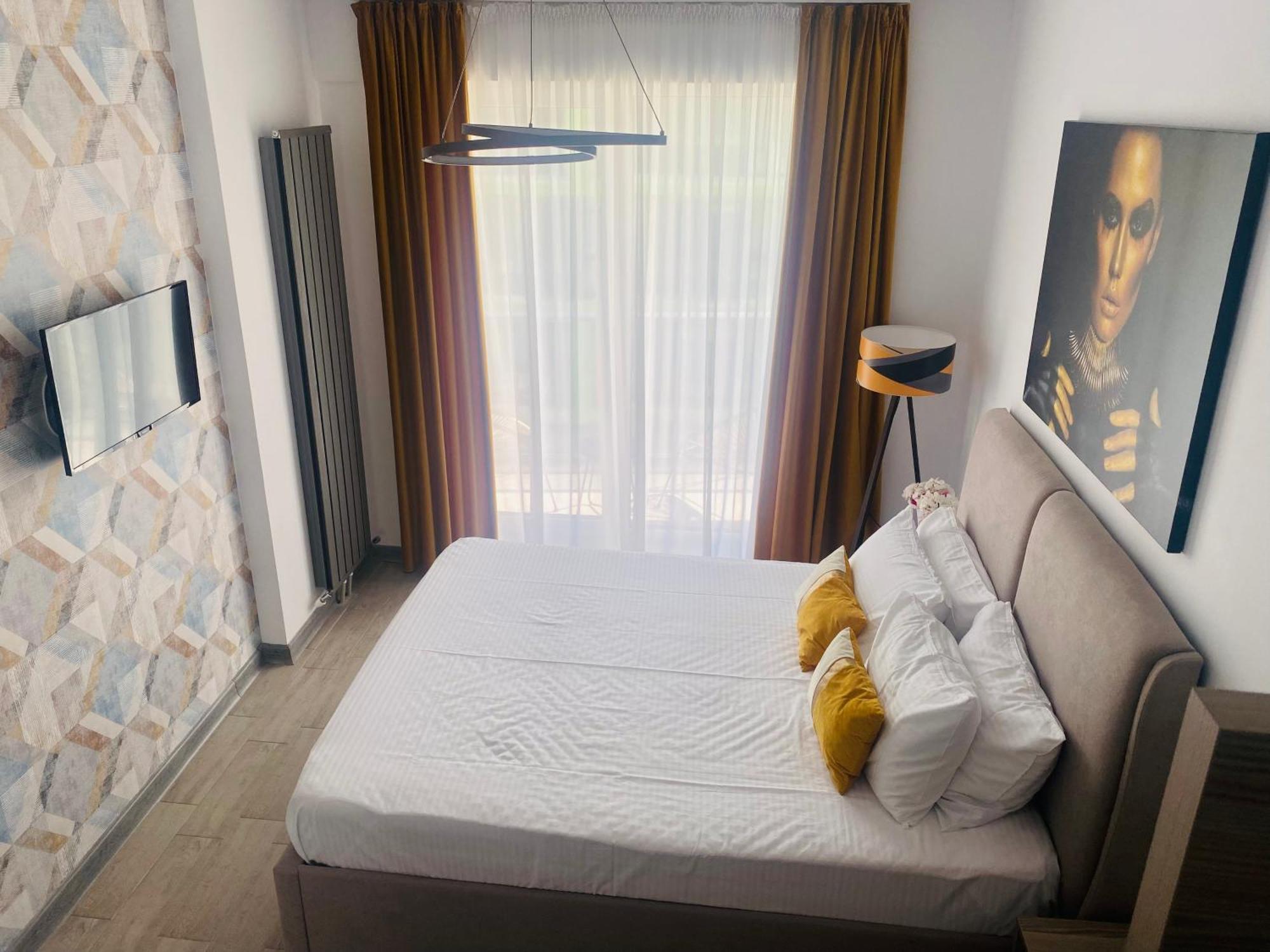 Luxury Kln By Alezzi Mamaia Nord Apartman Năvodari Kültér fotó