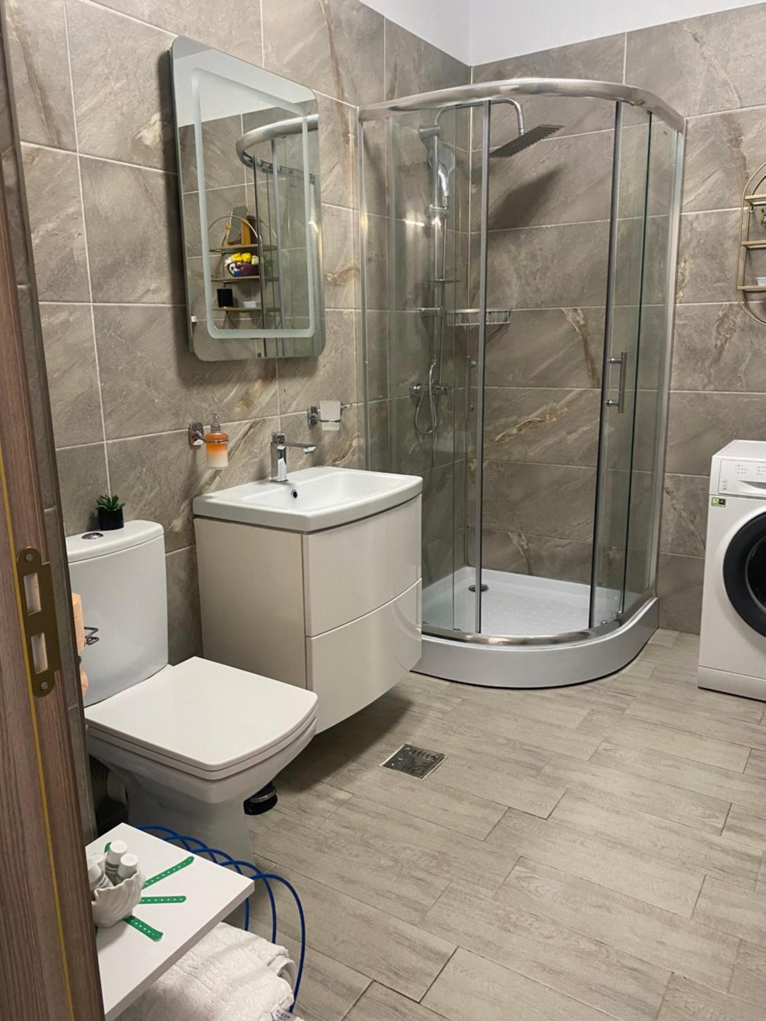 Luxury Kln By Alezzi Mamaia Nord Apartman Năvodari Kültér fotó
